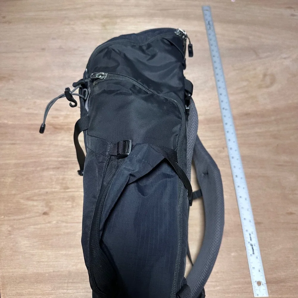 REI Co-op Rucksack 28L Backpack Black Ripstop Hiking Daypack Travel Bag